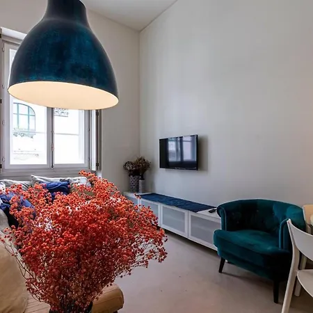 Charm And Comfort, In The Heart Of Chiado