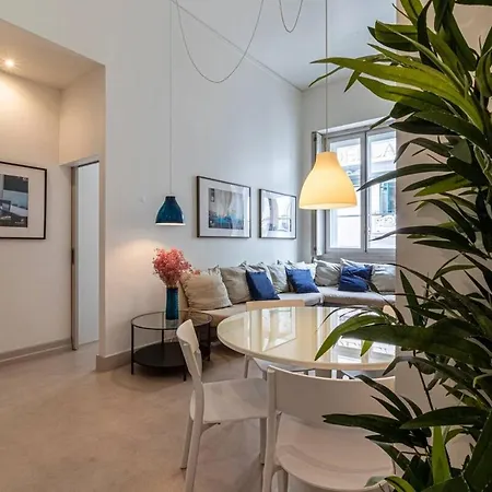 Charm And Comfort, In The Heart Of Chiado דירה