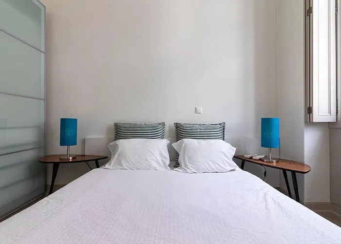 Charm And Comfort, In The Heart Of Chiado * Lisboa