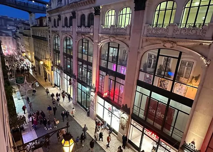 Charm And Comfort, In The Heart Of Chiado شقة Lisboa