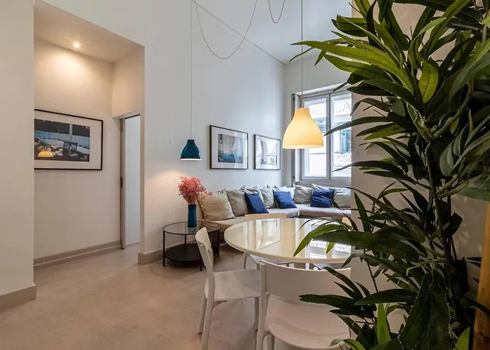 Charm And Comfort, In The Heart Of Chiado شقة